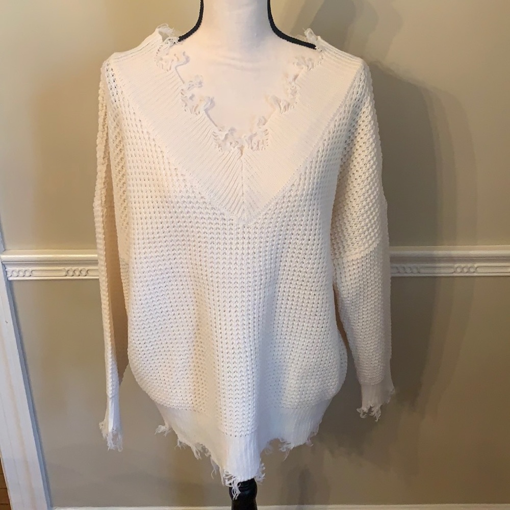Cream Zenana Sweater. Size M. NWOT